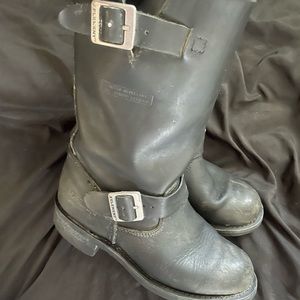 Xelement 1440 classic leather boots women’s 8.5. Preloved. Send me an offer.